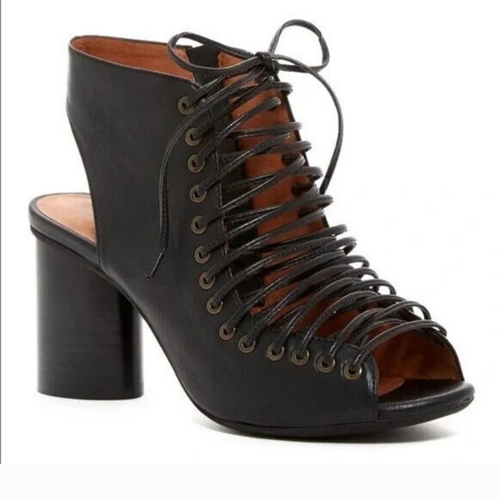 Jeffrey Campbell Leather Covet Lace-up Sandal in Black